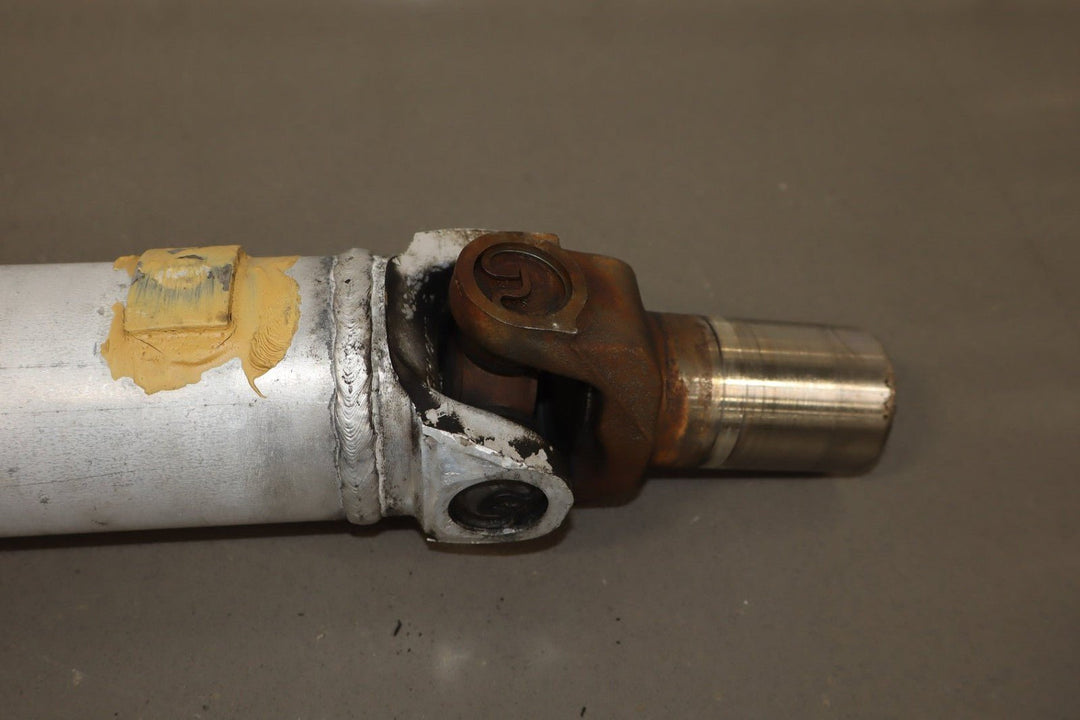 1994 Chevrolet Corvette Base C4 5.7L Manual Trans Rear Drive Shaft 12557818