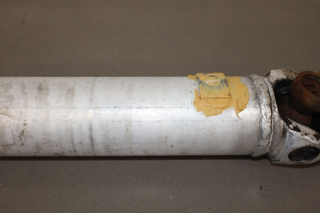 1994 Chevrolet Corvette Base C4 5.7L Manual Trans Rear Drive Shaft 12557818