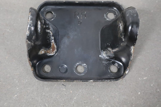 1994 Chevrolet Corvette Pair 5.7l V8 LT1 Engine Mount Brackets OEM