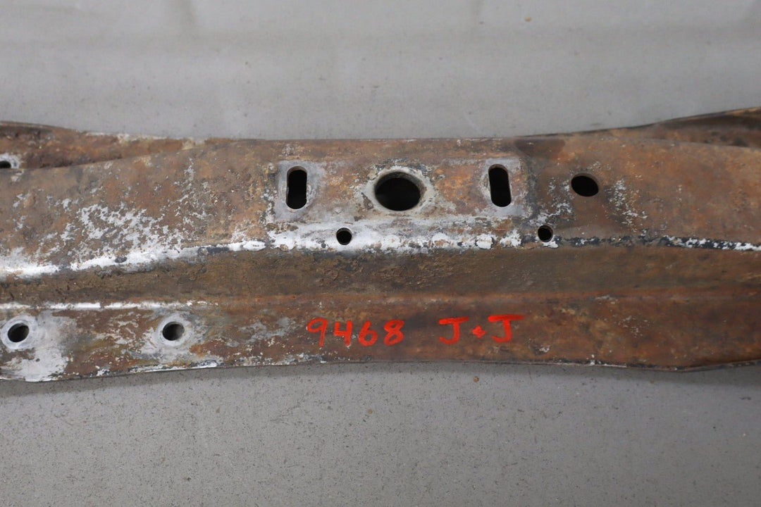 1994 Chevrolet Suburban 2500 4x4 4L80e Transmission Crossmember OEM GMT400 OBS