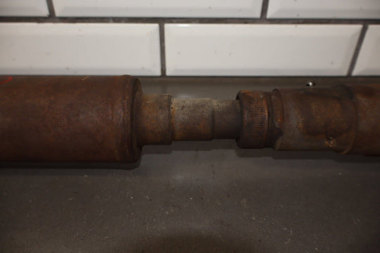 1994 Chevrolet Suburban 2500 4x4 Front Drive Shaft OEM
