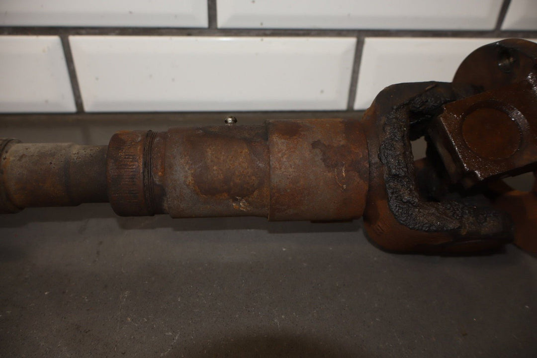 1994 Chevrolet Suburban 2500 4x4 Front Drive Shaft OEM