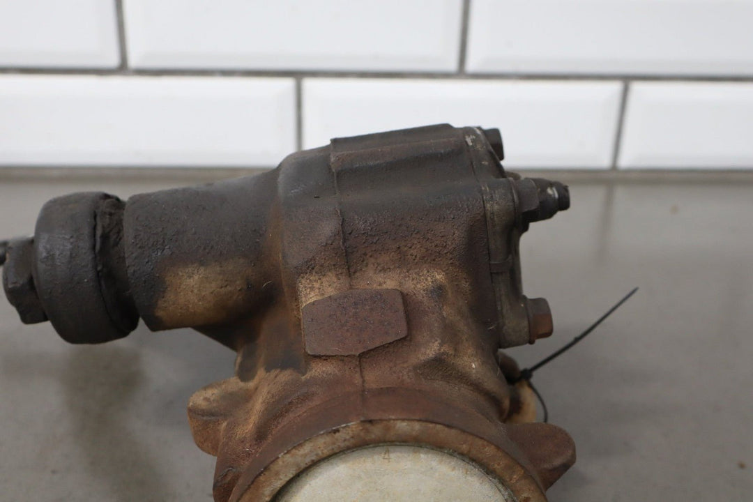 1994 Chevrolet Suburban 2500 4x4 Power Steering Gear Box OEM