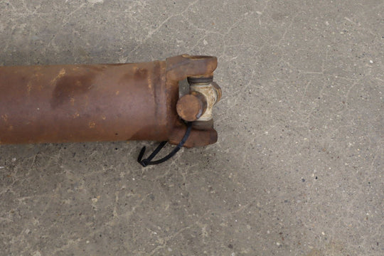 1994 Chevrolet Suburban 2500 GMT400 4x4 7.4L Rear Drive Shaft