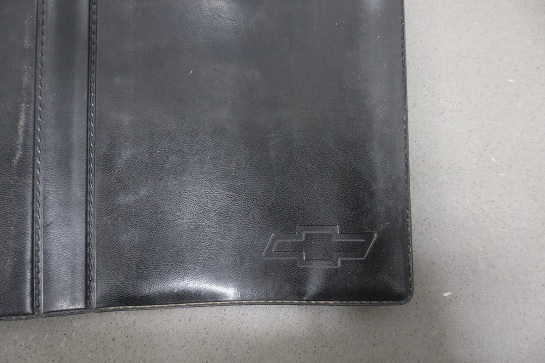 1994 Chevrolet Suburban Owners Handbook OEM