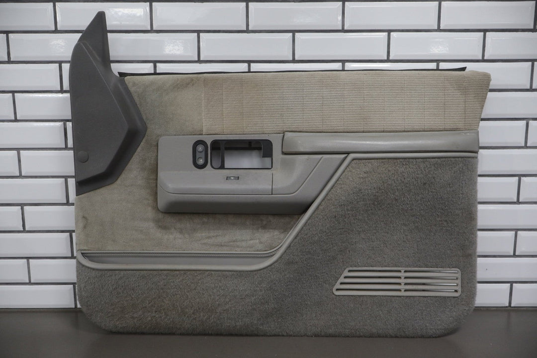 1994 Chevrolet Suburban Right Front Interior Trim Panel Light Smoke Gray 32