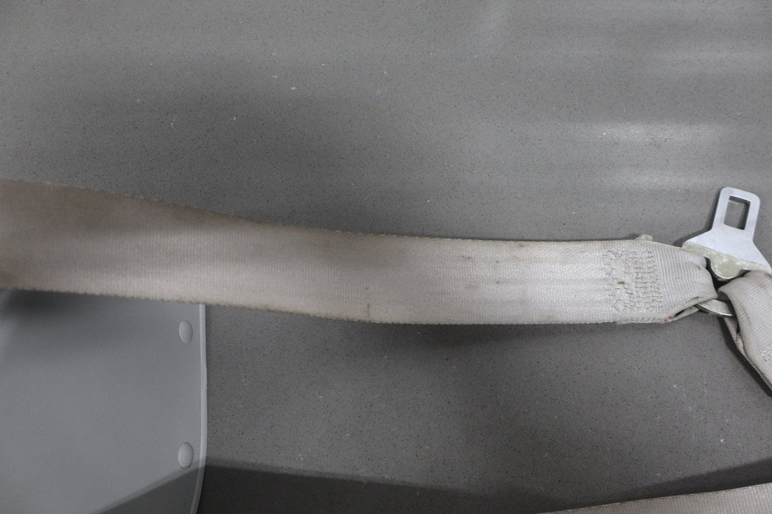 1994 Chevrolet Suburban Right Front Seat Belt Light Smoke Gray 32