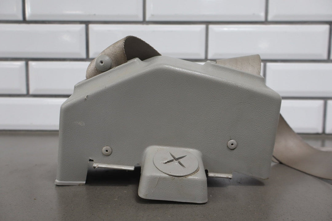 1994 Chevrolet Suburban Right Front Seat Belt Light Smoke Gray 32