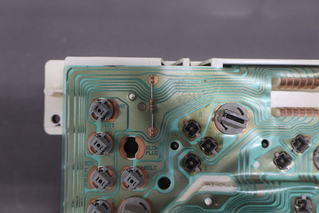 1994 Chevrolet Suburban Sierra GMT400 Tachometer Speedometer Cluster