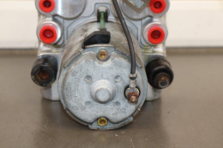 1995-1996 Chevrolet Corvette ABS Brake Unit 12525062 OEM