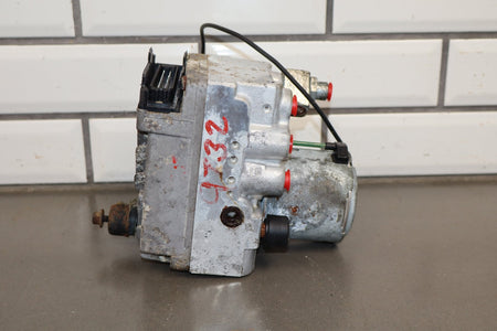 1995-1996 Chevrolet Corvette ABS Brake Unit 12525062 OEM