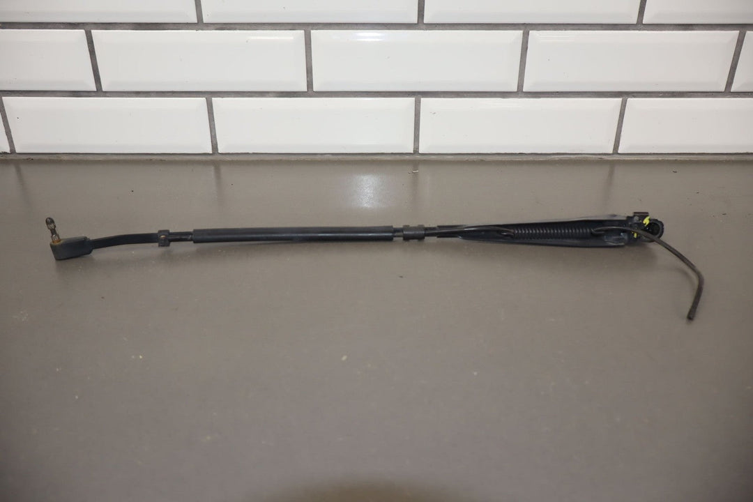 1995 - 1996 Chevrolet Corvette C4 - Wiper Arm Pair