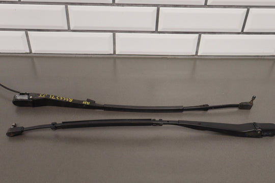 1995 - 1996 Chevrolet Corvette C4 - Wiper Arm Pair