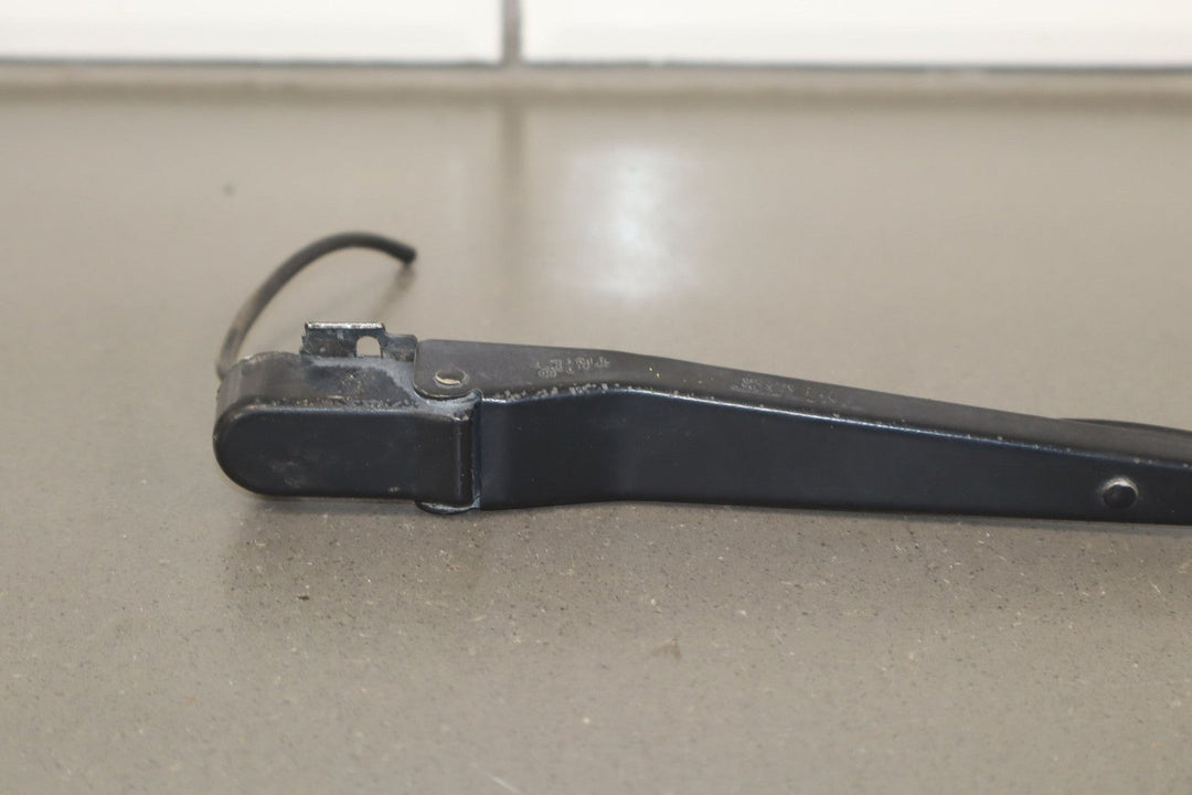 1995 - 1996 Chevrolet Corvette C4 - Wiper Arm Pair