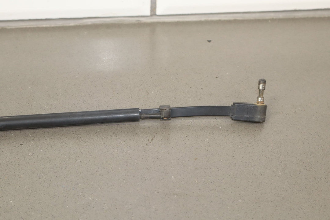 1995 - 1996 Chevrolet Corvette C4 - Wiper Arm Pair