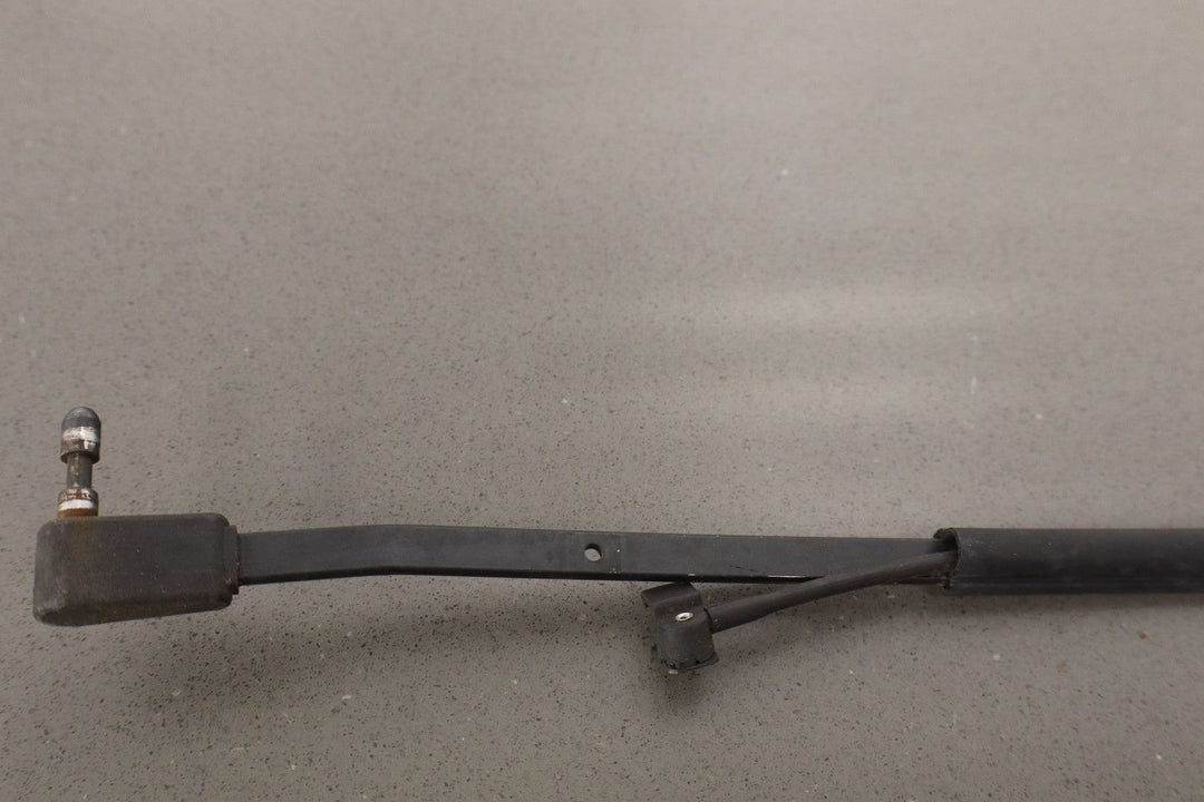 1995 - 1996 Chevrolet Corvette C4 - Wiper Arm Pair