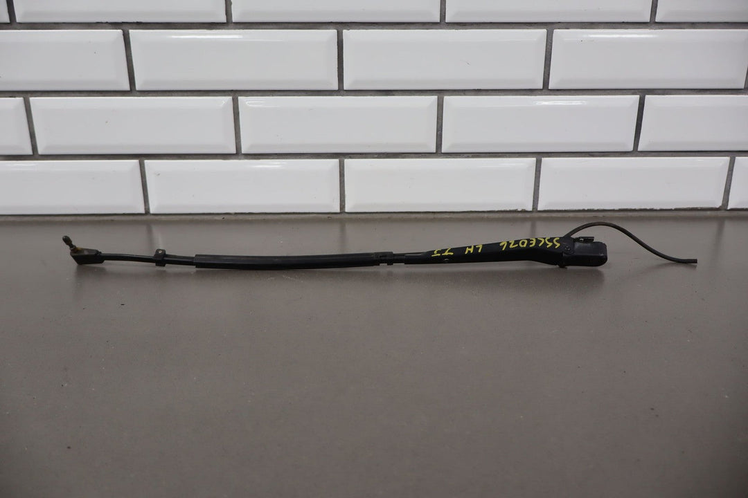 1995 - 1996 Chevrolet Corvette C4 - Wiper Arm Pair