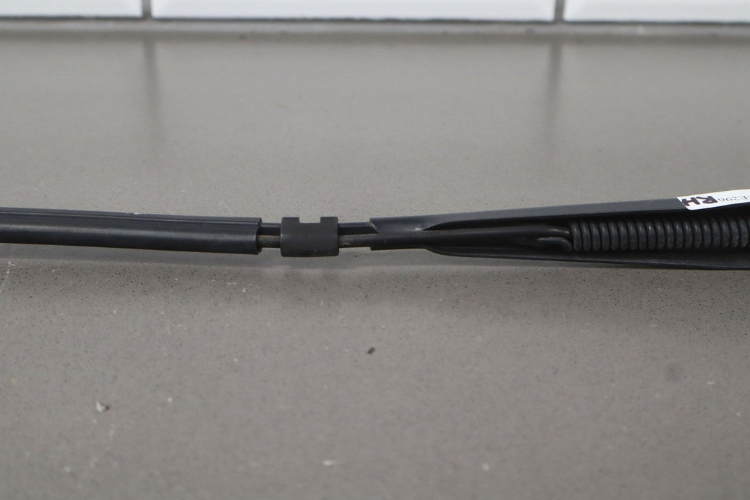 1995 - 1996 Chevrolet Corvette C4 - Wiper Arm Pair