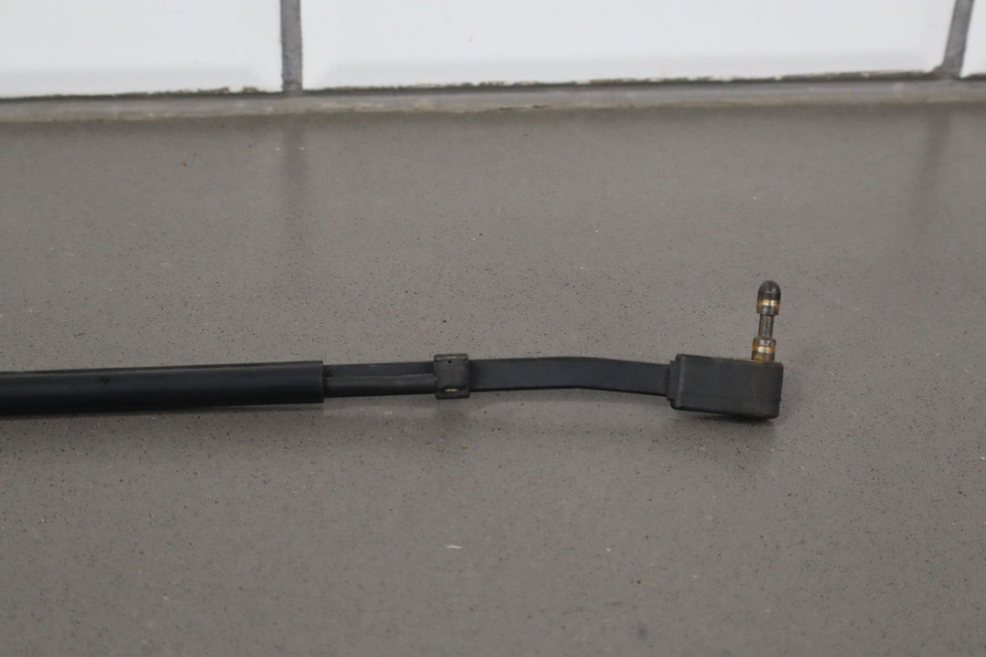 1995 - 1996 Chevrolet Corvette C4 - Wiper Arm Pair