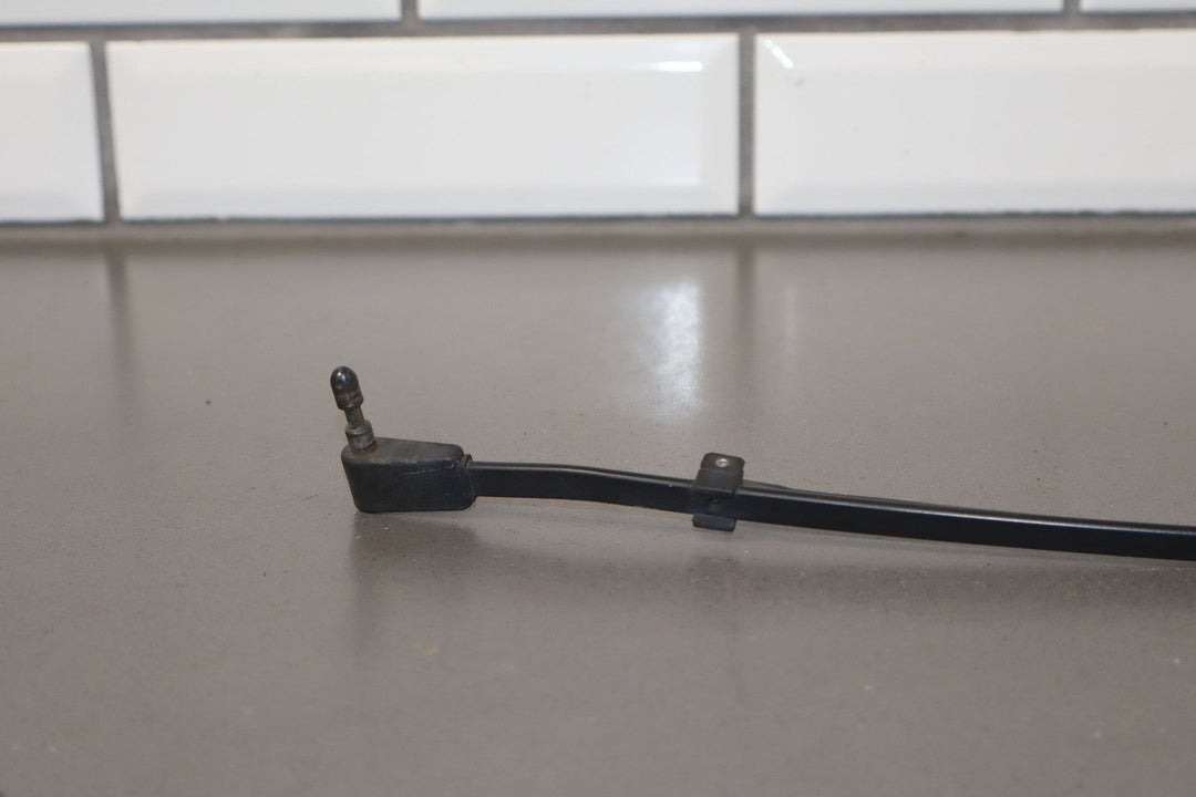 1995 - 1996 Chevrolet Corvette C4 - Wiper Arm Pair