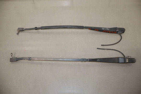 1995 - 1996 Chevrolet Corvette C4 - Wiper Arm Pair