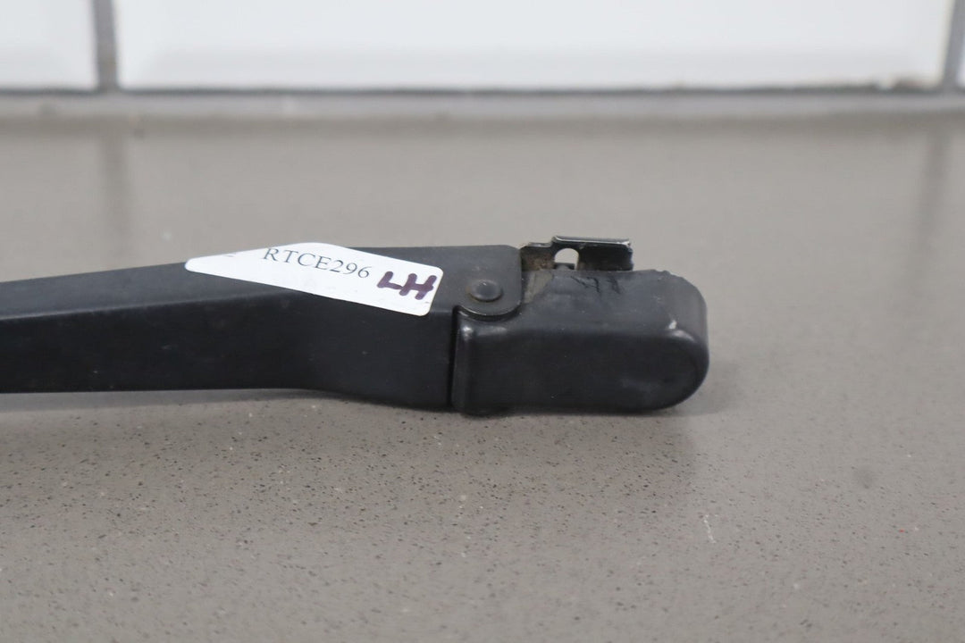 1995 - 1996 Chevrolet Corvette C4 - Wiper Arm Pair