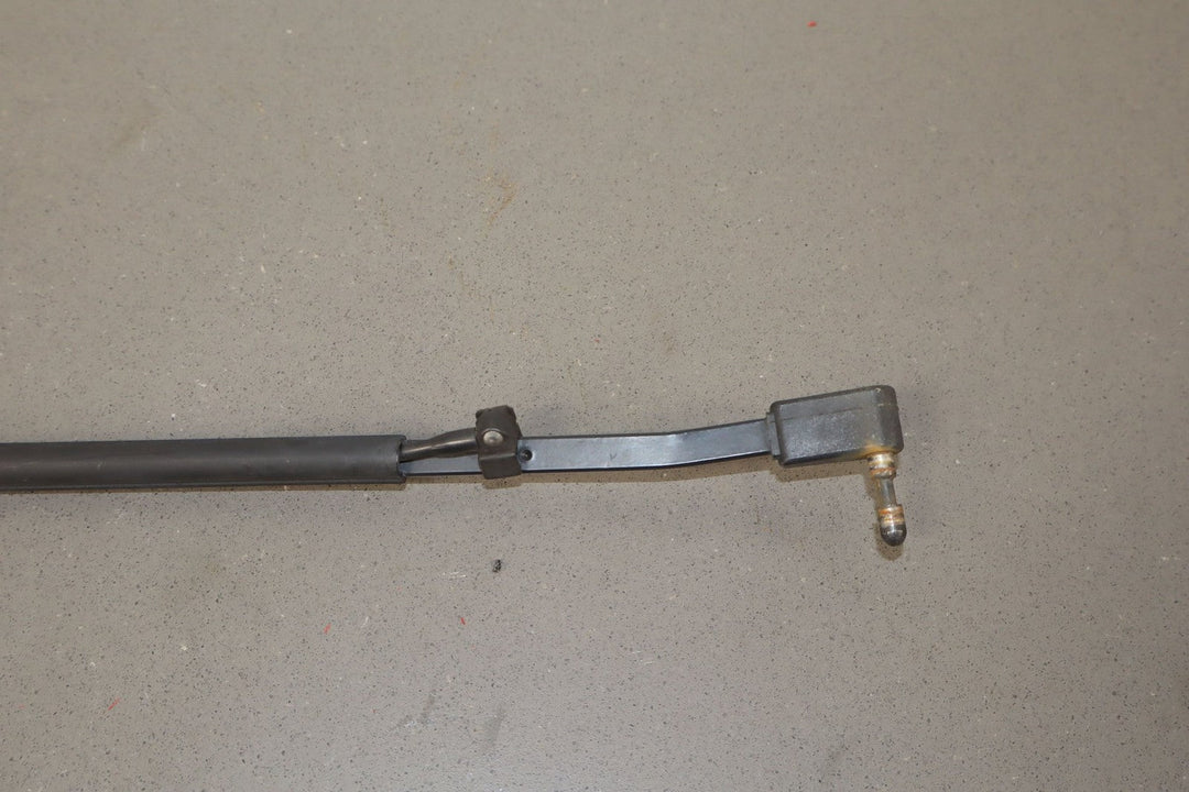 1995 - 1996 Chevrolet Corvette C4 - Wiper Arm Pair