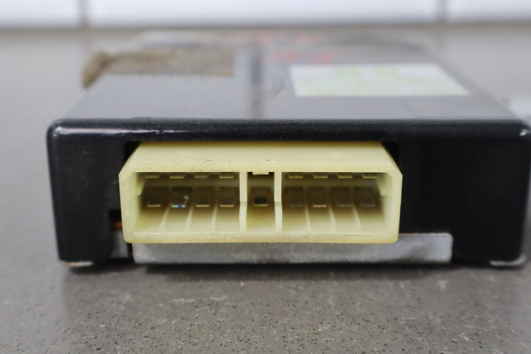 1995 - 1997 Land Cruiser Lexus LX450 Cooler Stabilizer Amplifier Module 8865060081