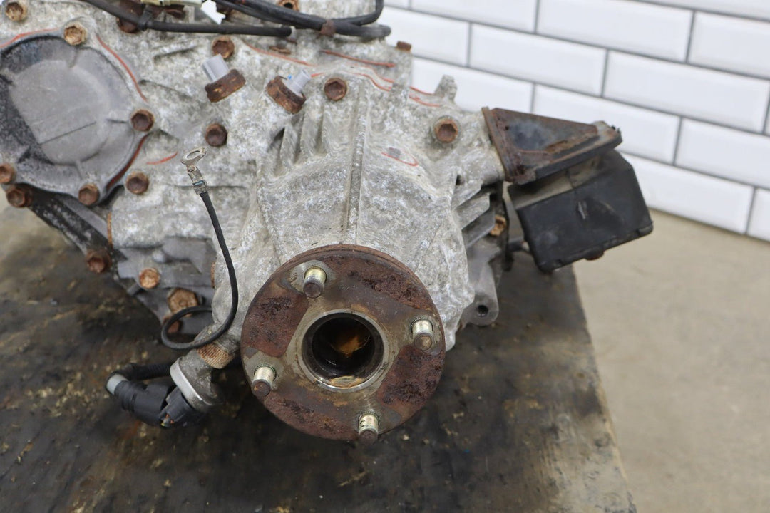 1995 - 1997 Lexus LX450 Transfer Case 3613060790 OEM