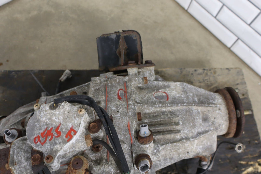 1995 - 1997 Lexus LX450 Transfer Case 3613060790 OEM