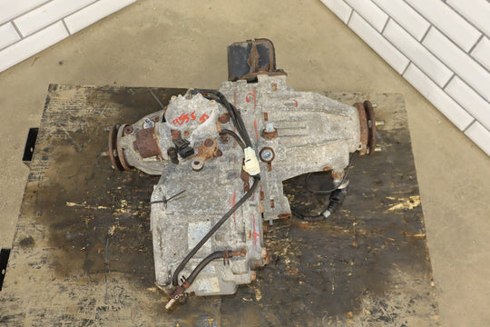 1995 - 1997 Lexus LX450 Transfer Case 3613060790 OEM