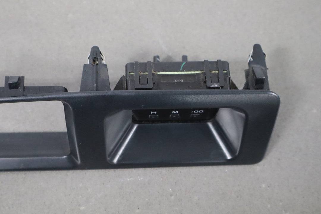 1995 - 1997 Toyota Land Cruiser, Lexus LX450 FZJ80 Dash Mounted Digital Clock