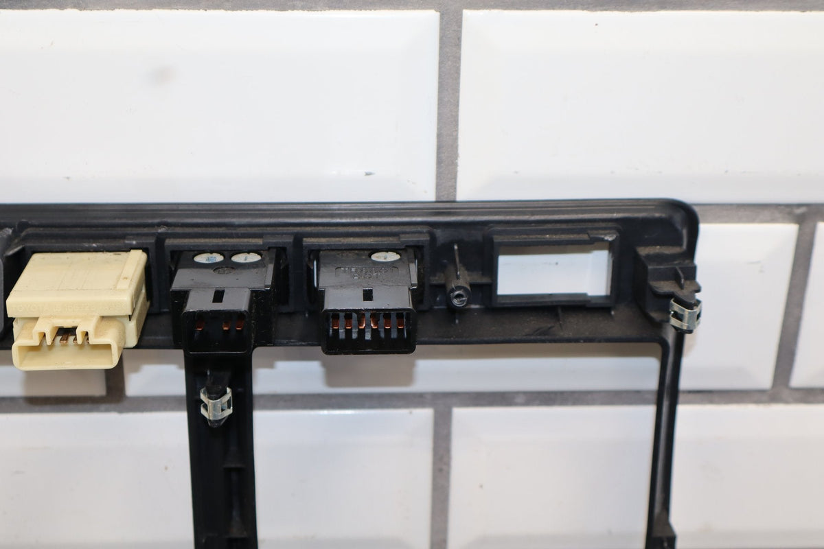 1995-1997 Toyota Land Cruiser LX450 J80 - Radio Bezel