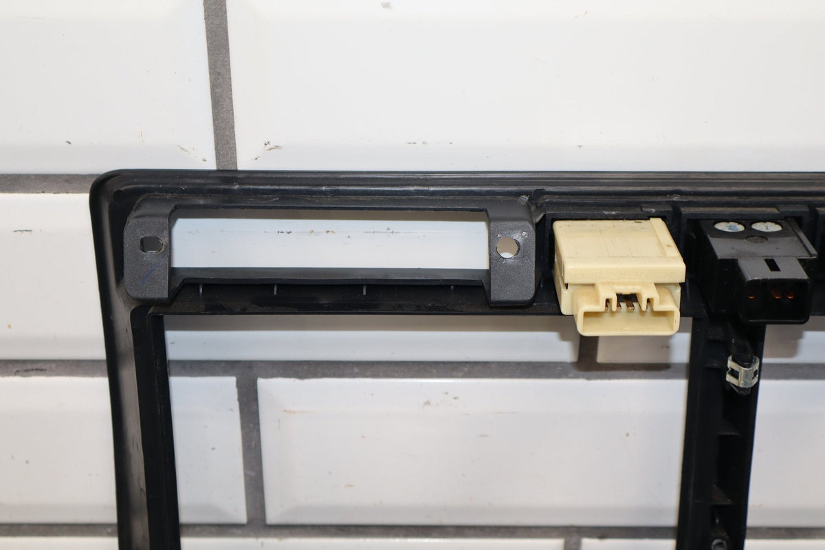 1995-1997 Toyota Land Cruiser LX450 J80 - Radio Bezel