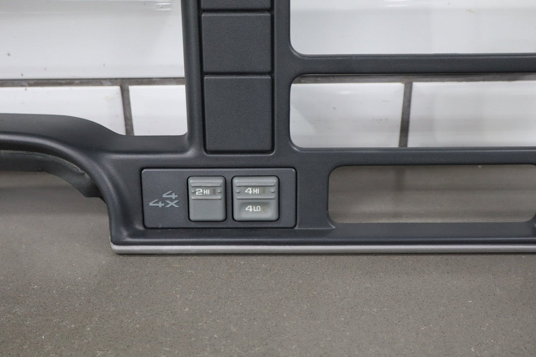 1995 - 1998 GMC Suburban GMT400 OBS Radio Bezel OEM