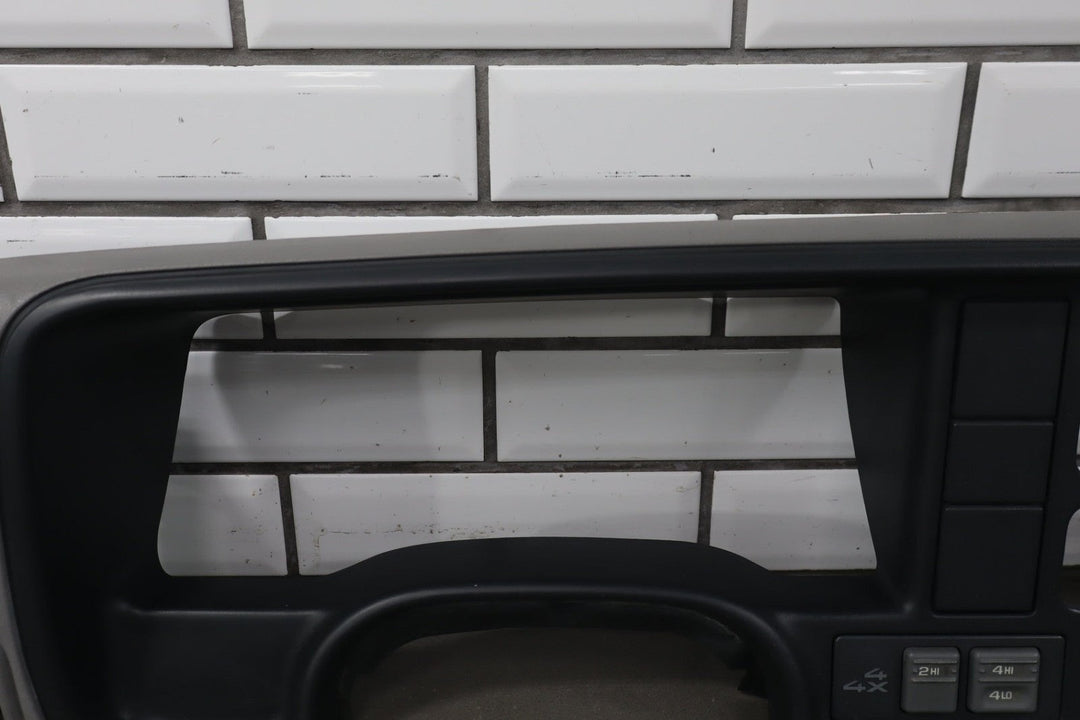 1995 - 1998 GMC Suburban GMT400 OBS Radio Bezel OEM