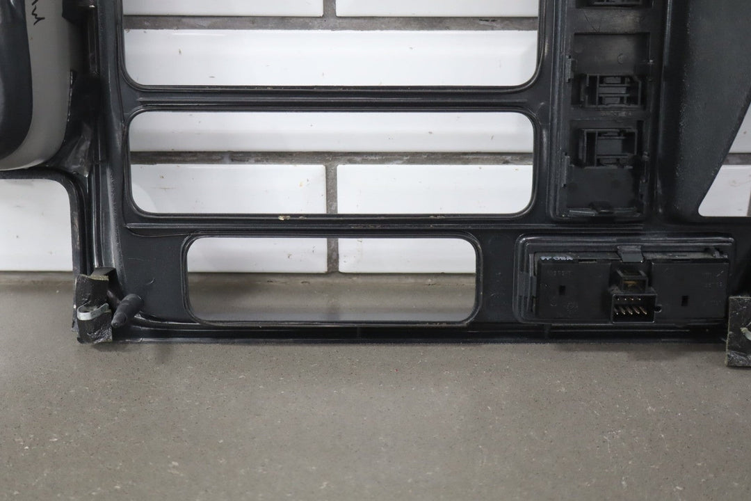 1995 - 1998 GMC Suburban GMT400 OBS Radio Bezel OEM
