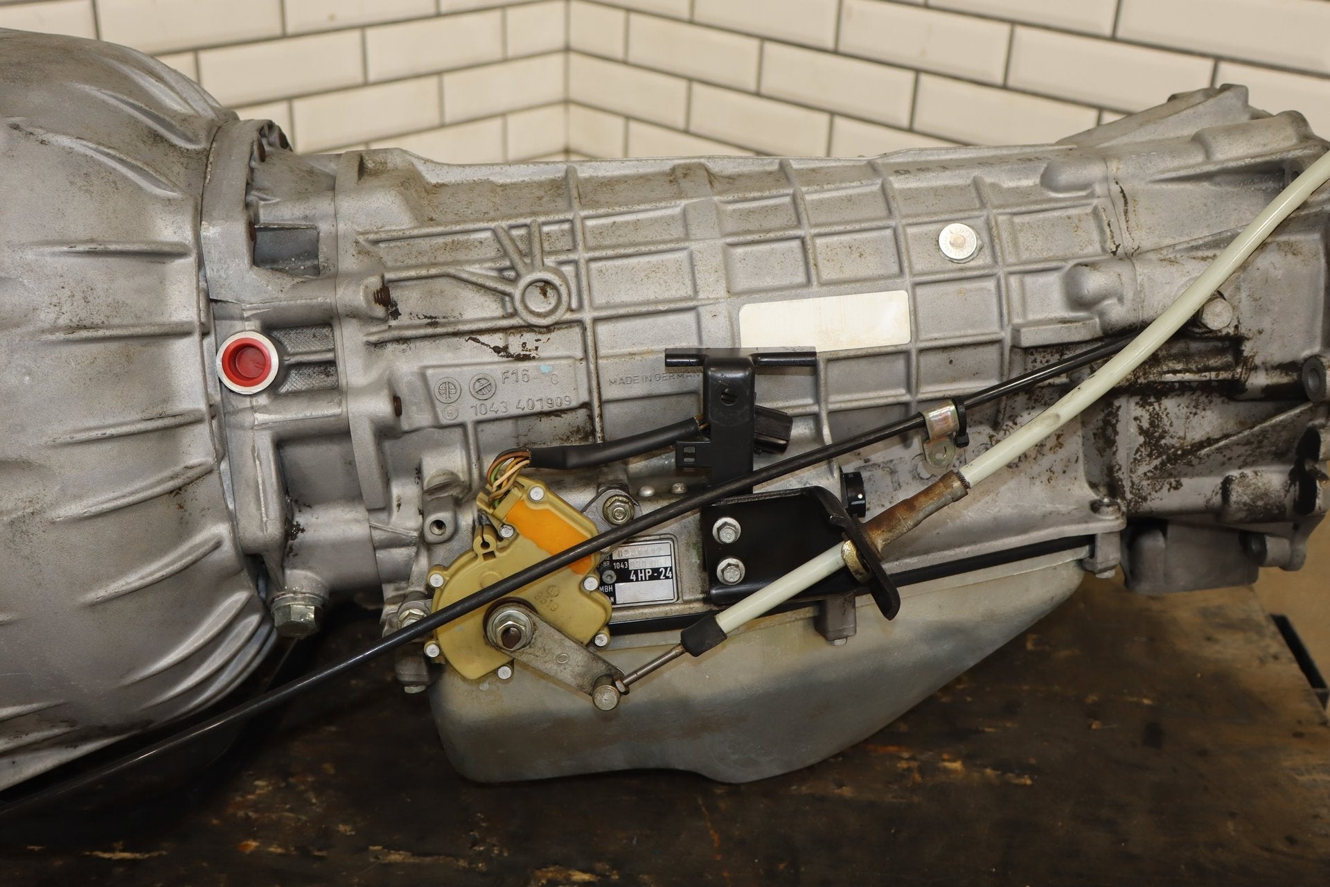1995-1998 Range Rover P38 4.6L Automatic Transmission Assembly Tested ZF