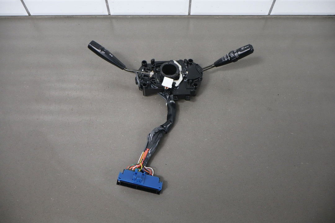 1995 - 1998 Toyota Land Cruiser Column Mounted Switches 843106A261 OEM