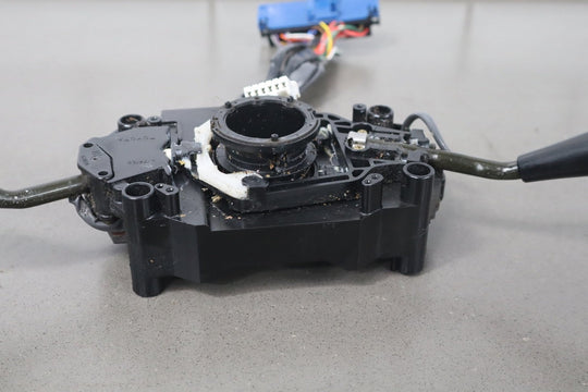 1995 - 1998 Toyota Land Cruiser Column Mounted Switches 843106A261 OEM