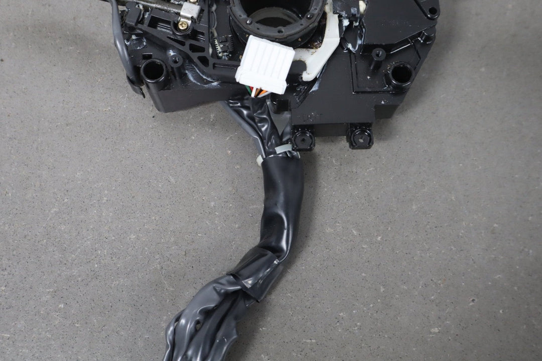 1995 - 1998 Toyota Land Cruiser Column Mounted Switches 843106A261 OEM