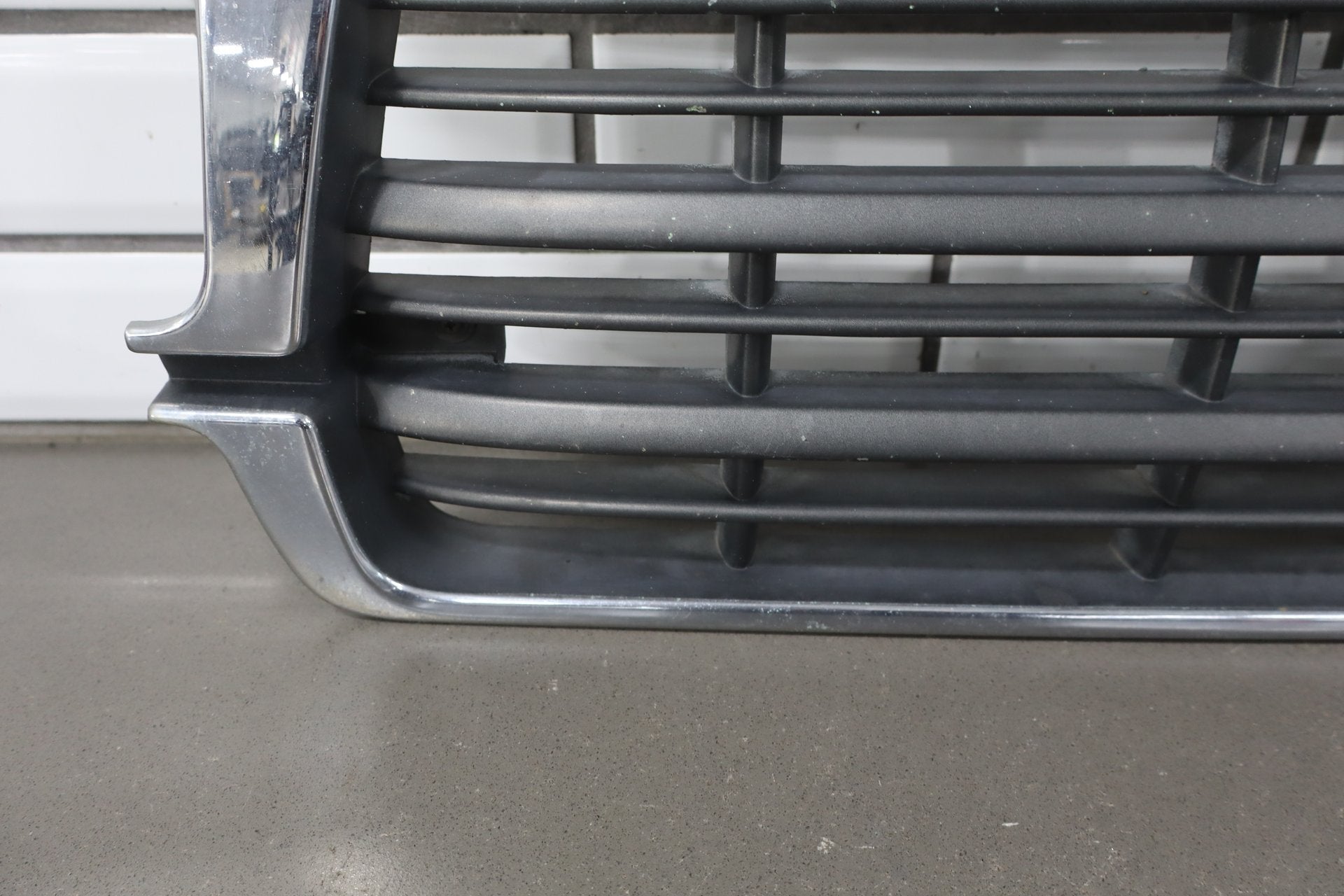 1995-1998 Toyota Land Cruiser Grille 5310160130