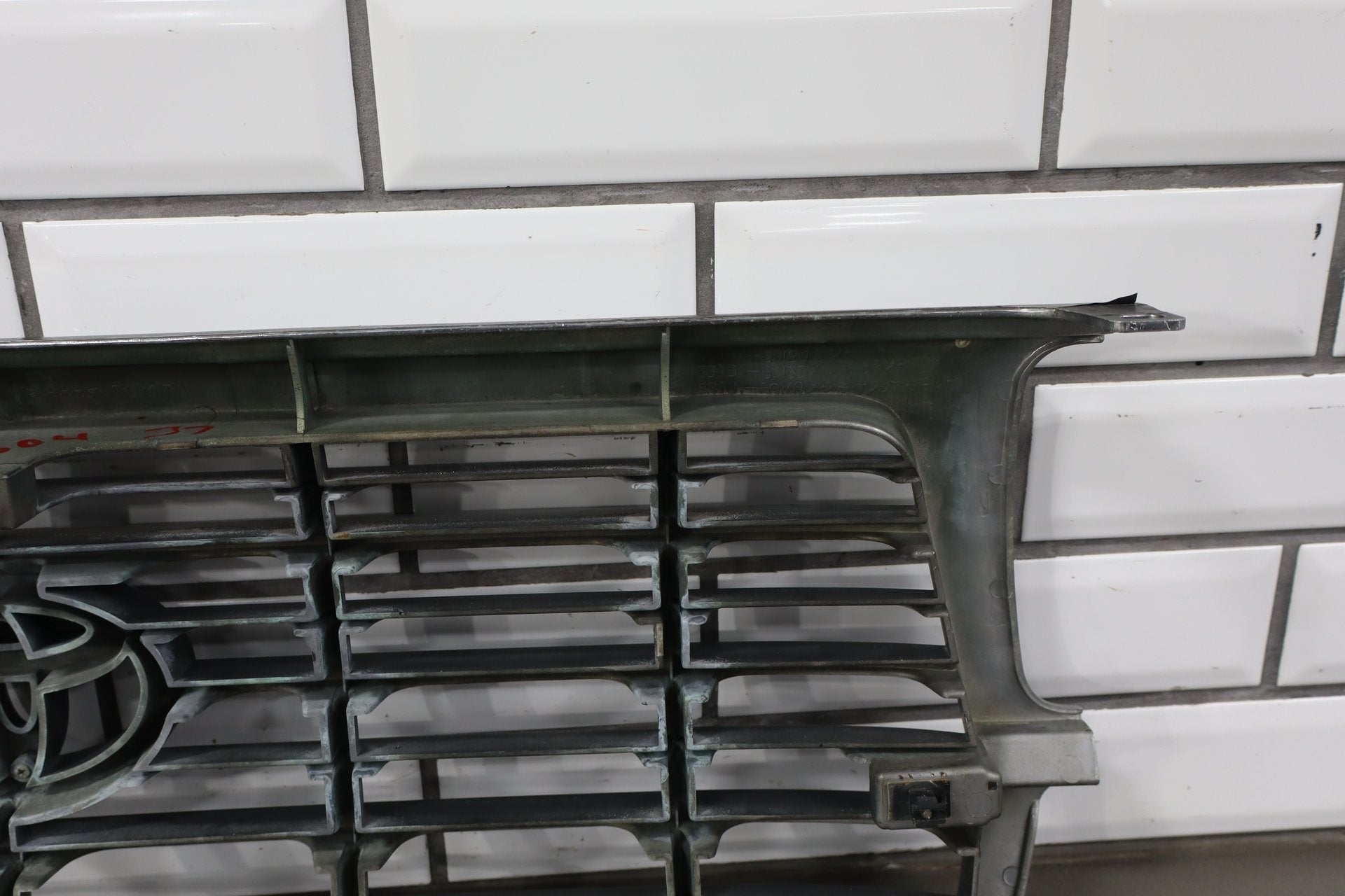 1995-1998 Toyota Land Cruiser Grille 5310160130