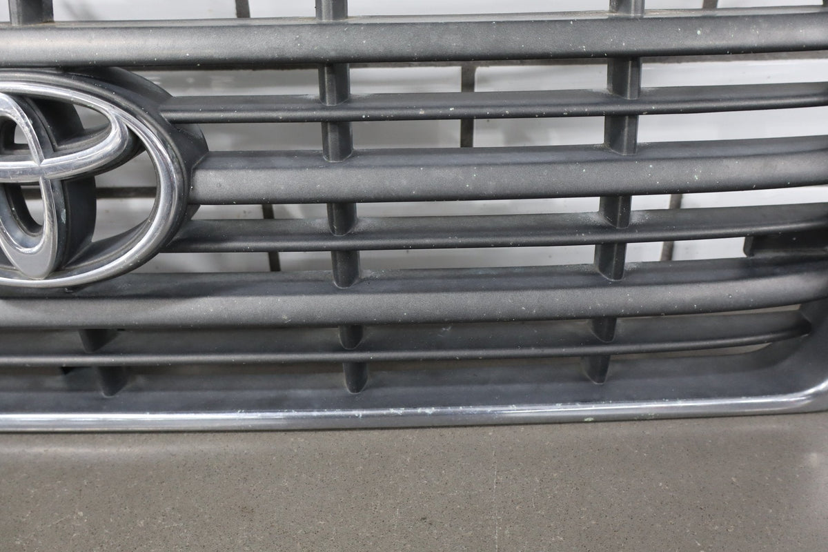 1995-1998 Toyota Land Cruiser Grille 5310160130