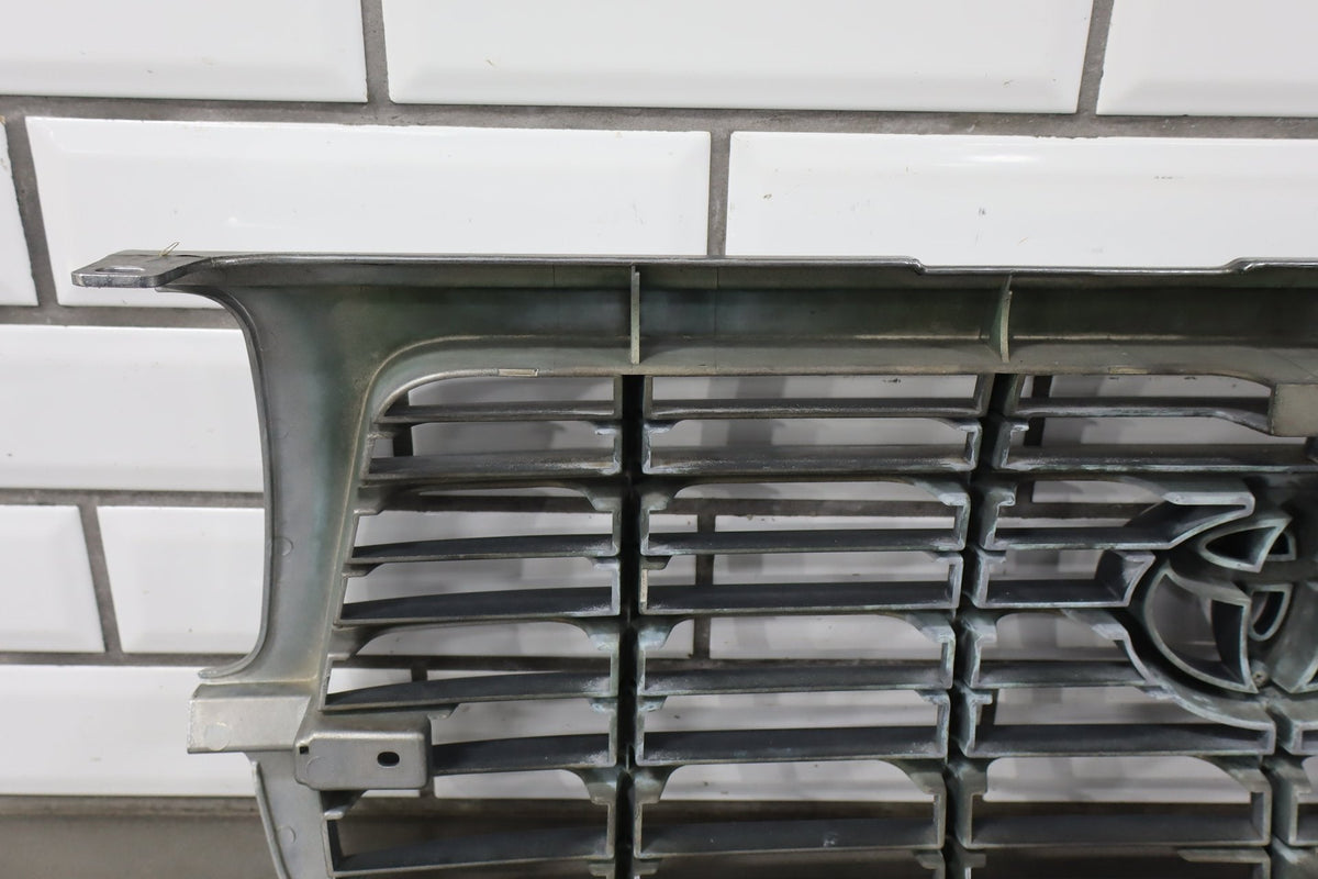 1995-1998 Toyota Land Cruiser Grille 5310160130