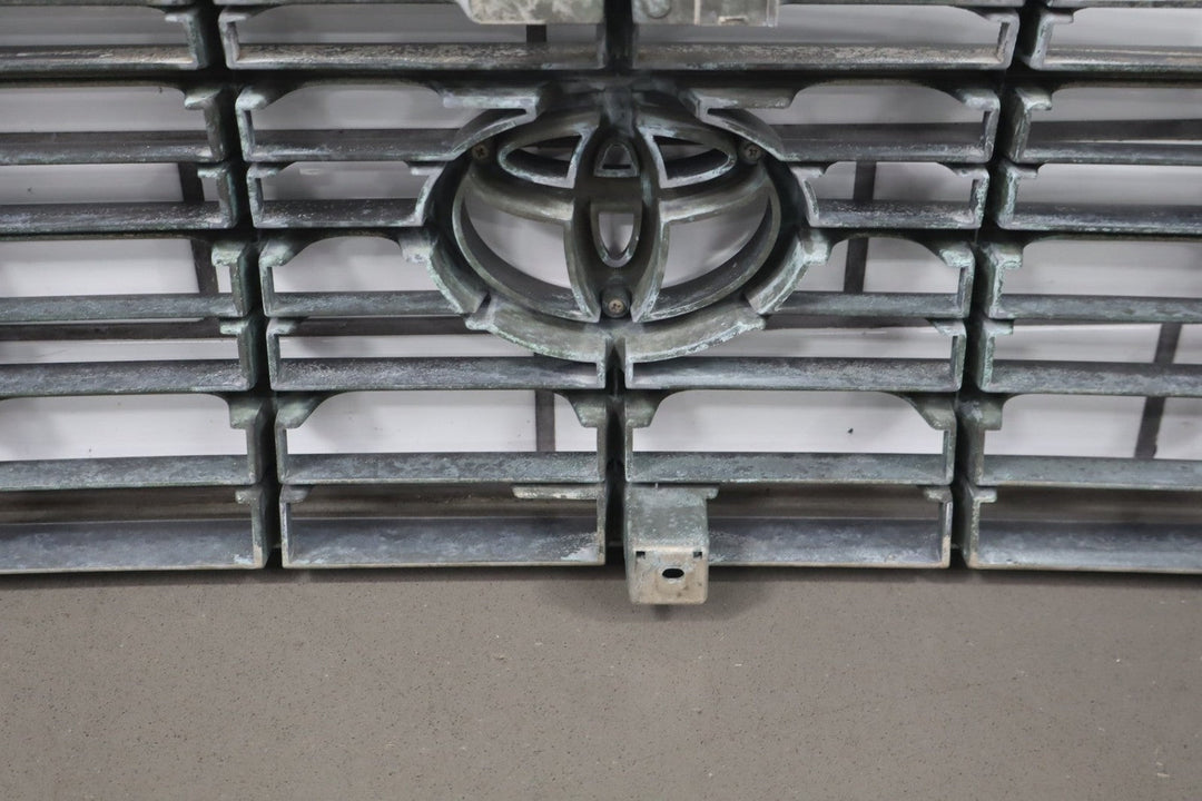 1995 - 1998 Toyota Land Cruiser Grille 5310160130 OEM