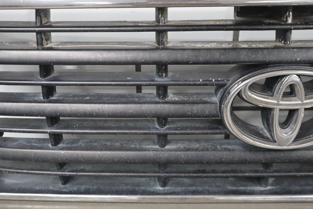 1995 - 1998 Toyota Land Cruiser Grille 5310160130 OEM