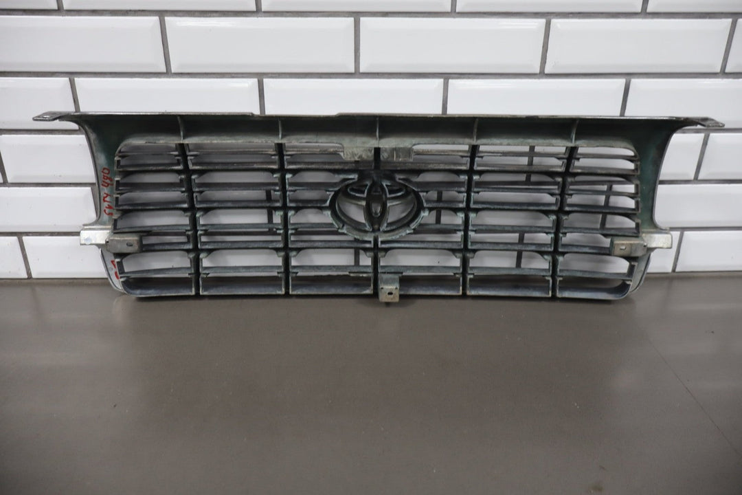 1995 - 1998 Toyota Land Cruiser Grille 5310160130 OEM