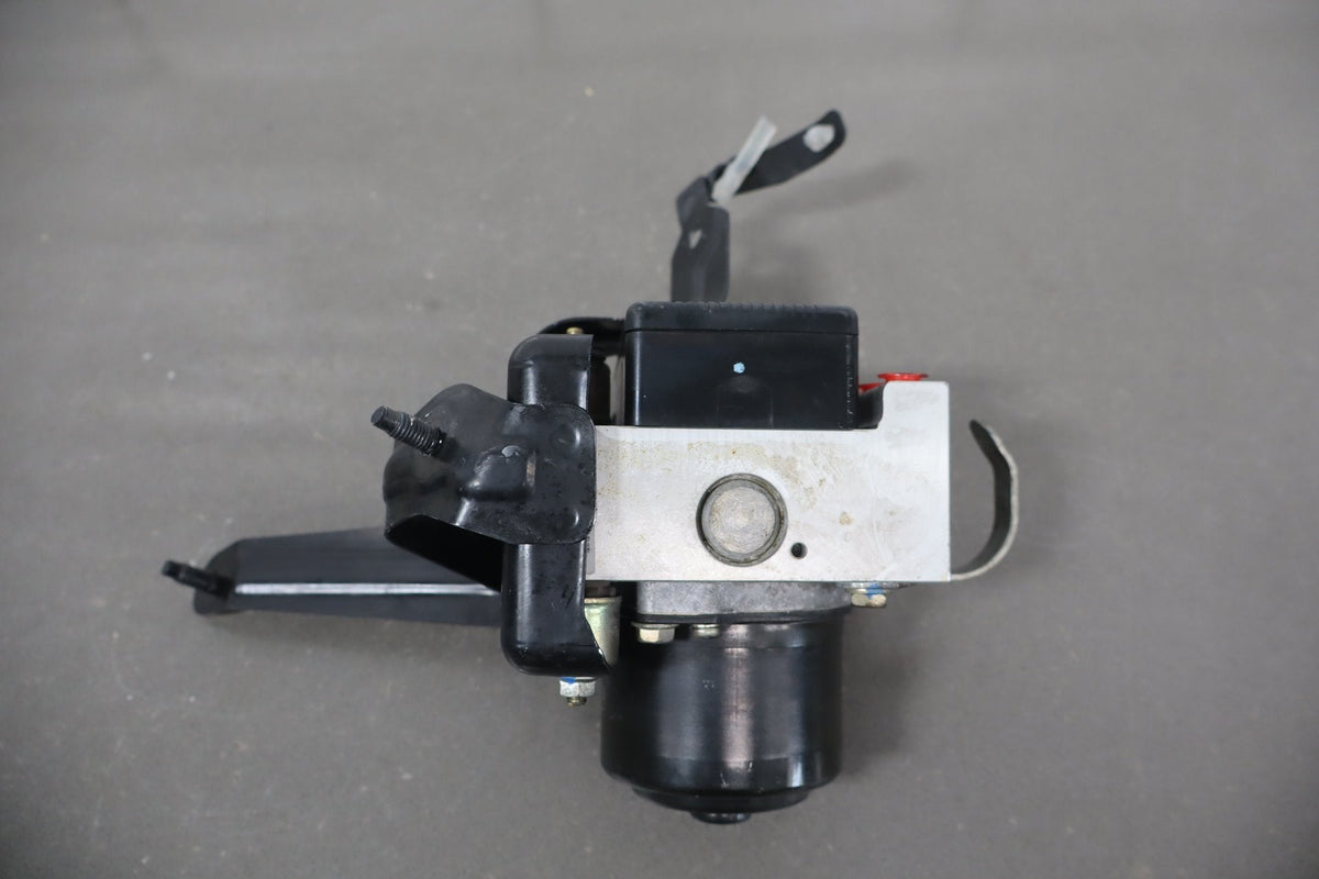 1995-1999 Toyota Crown ABS Pump Module 4 Wheel OEM JZS151