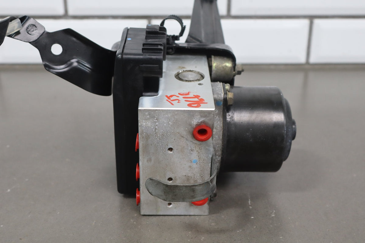 1995-1999 Toyota Crown ABS Pump Module 4 Wheel OEM JZS151